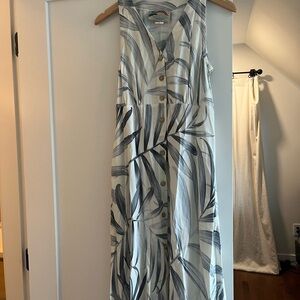 Silver Gray Sleeveless V-Neck Midi Sundress